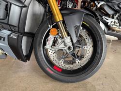 2024 Ducati Streetfighter V4 S Streetfighter Grey