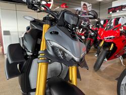 2024 Ducati Streetfighter V4 S Streetfighter Grey
