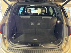 2019 Ford
Everest Titanium