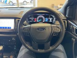 2019 Ford
Everest Titanium