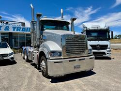 2023 Mack Superliner CLXT SUPERLINER 685