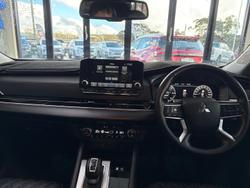 2023 Mitsubishi
Outlander PHEV Exceed