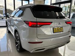 2023 Mitsubishi
Outlander PHEV Exceed
