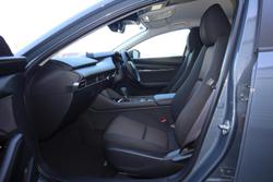 2025 Mazda
3 G20 Pure