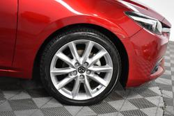 2018 Mazda
3 SP25