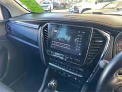 2023 Isuzu
MU-X LS-T