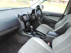 2016 Holden
                Colorado LTZ