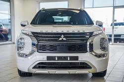 2022 Mitsubishi
                Outlander PHEV Exceed Tourer