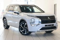 2022 Mitsubishi
Outlander PHEV Exceed Tourer
