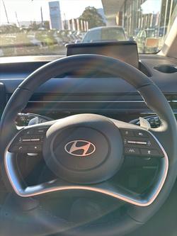 2025 Hyundai
STARIA