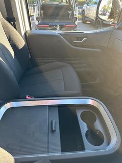 2025 Hyundai
STARIA