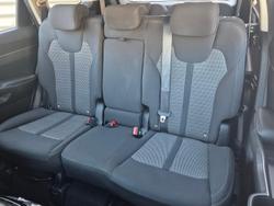 2022 Kia
                Sorento Sport