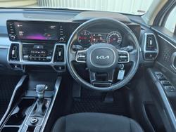 2022 Kia
                Sorento Sport