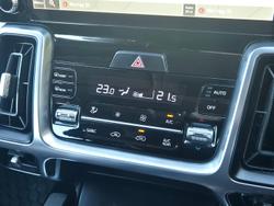 2022 Kia
                Sorento Sport