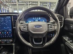 2023 Ford
Everest Platinum