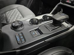 2023 Ford
Everest Platinum