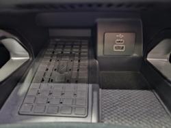 2023 Ford
Everest Platinum