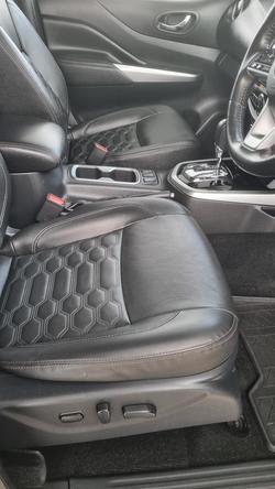 2021 Nissan
Navara ST-X