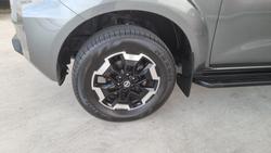 2021 Nissan
                Navara ST-X