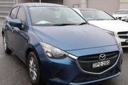 2017 Mazda
                2 Maxx