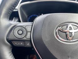 2022 Toyota
Corolla Cross Atmos