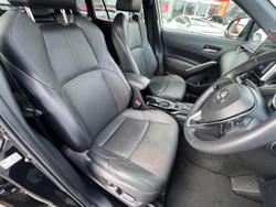 2022 Toyota
Corolla Cross Atmos