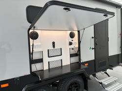 2025 Traveller Destination Track 20