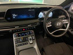 2024 Hyundai
Palisade Calligraphy Black Ink