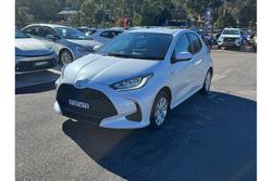 2024 Toyota
Yaris SX Hybrid