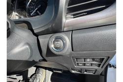 2024 Toyota
Hilux SR5 48V