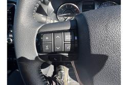 2024 Toyota
Hilux SR5 48V