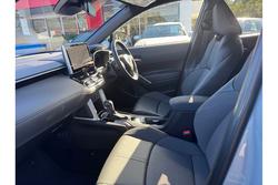 2025 Toyota
Corolla Cross GXL