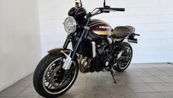 2025 Kawasaki Z900RS (Z900C) Z Red