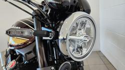 2025 Kawasaki Z900RS (Z900C) Z Red
