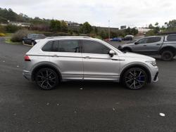 2023 Volkswagen
Tiguan R