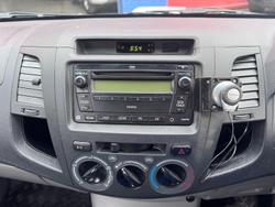 2007 Toyota Hilux SR KUN16R MY08 4x2 Glacier White
