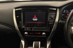 2022 Mitsubishi
Pajero Sport GLX