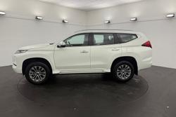 2022 Mitsubishi
Pajero Sport GLX