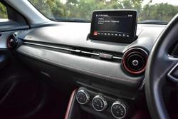 2017 Mazda
CX-3 sTouring