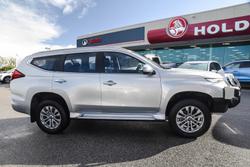 2022 Mitsubishi
Pajero Sport GLX