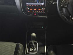 2020 Mitsubishi
Outlander ES