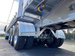 2024 Krueger 34 Pallet Straight Deck B Double