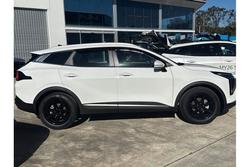 2025 Kia
                Sportage S