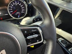 2023 Kia
Carnival Si