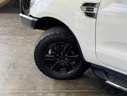 2019 Ford
Everest Titanium