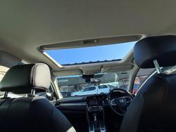 2018 Honda
Civic VTi-LX
