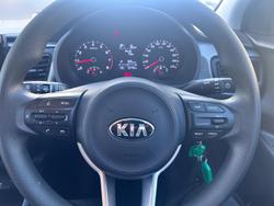 2021 Kia
                Rio S