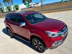 2019 Isuzu
MU-X LS-T