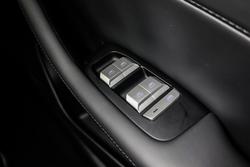 2025 MG MGS5 EV Excite 49