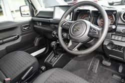 2025 Suzuki
Jimny GLX